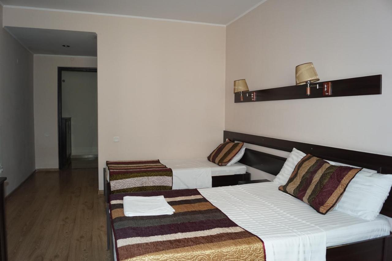 Iar Hotel Batumi Eksteriør bilde