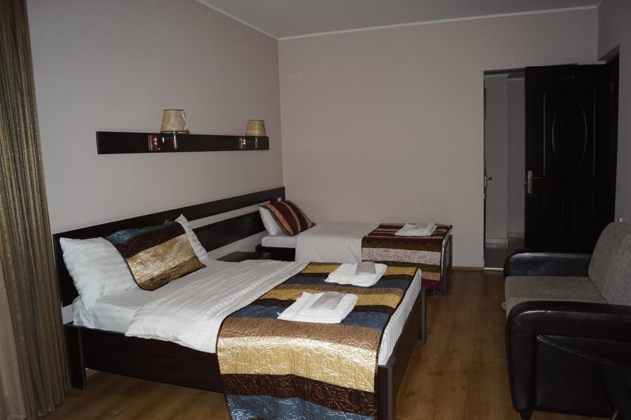Iar Hotel Batumi Eksteriør bilde