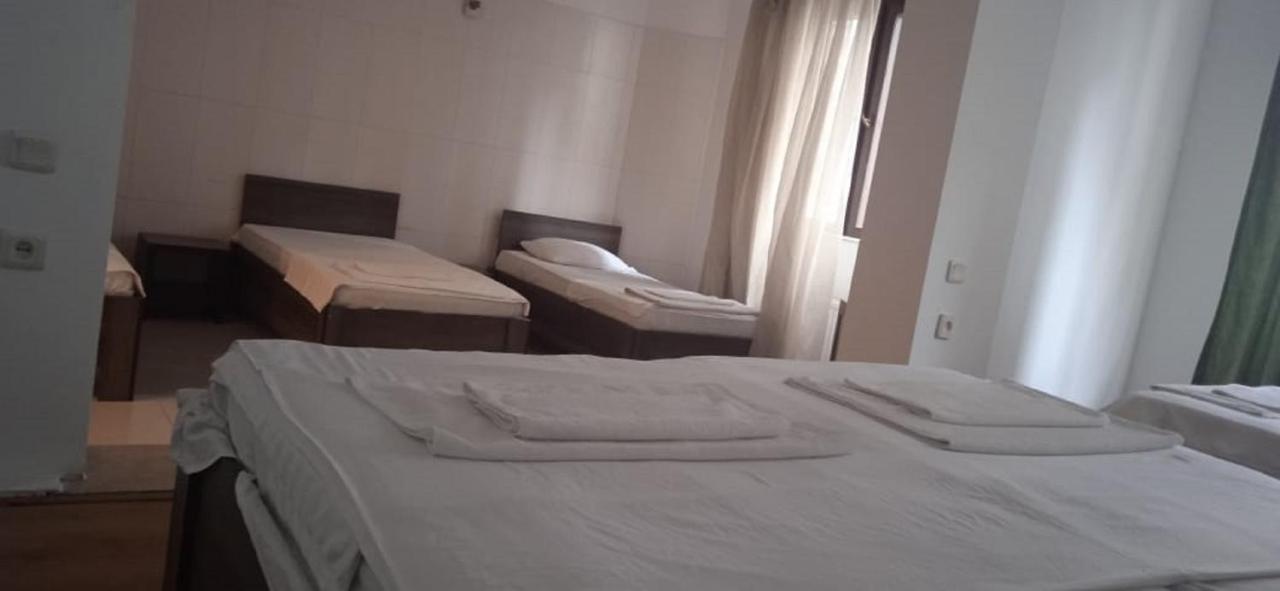 Iar Hotel Batumi Eksteriør bilde