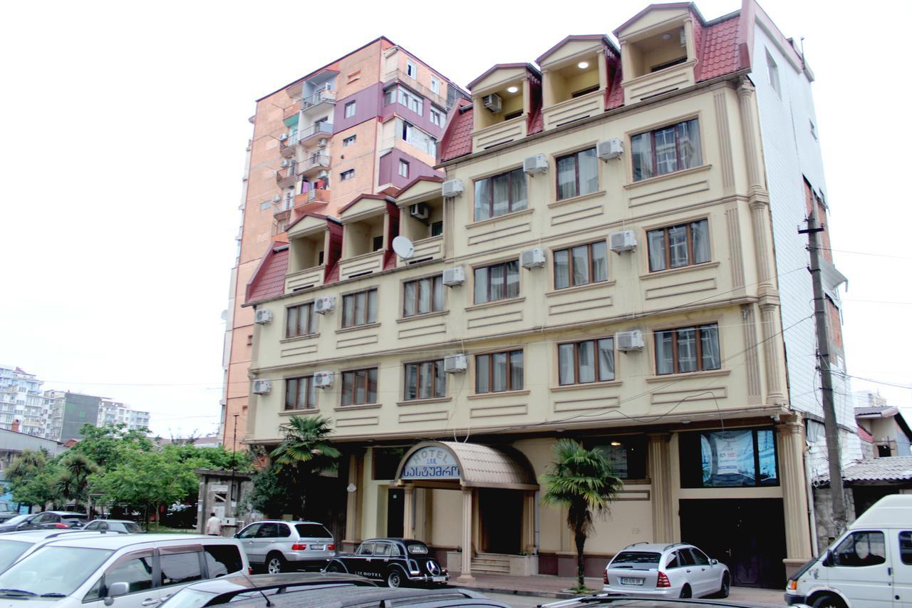 Iar Hotel Batumi Eksteriør bilde