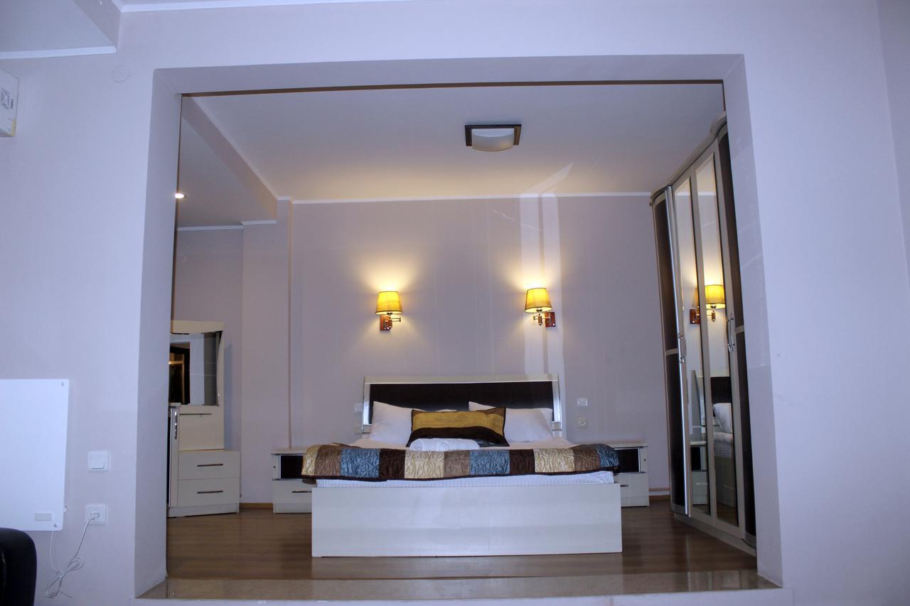 Iar Hotel Batumi Eksteriør bilde