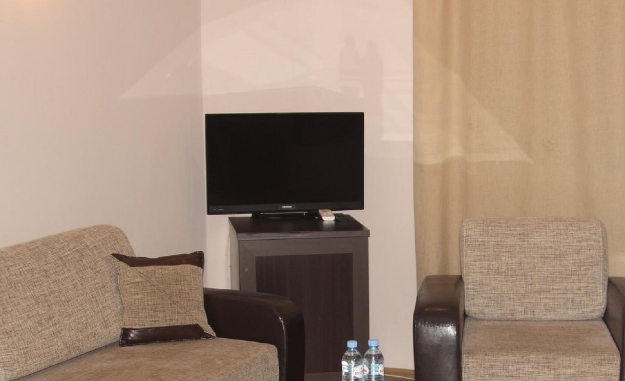 Iar Hotel Batumi Eksteriør bilde